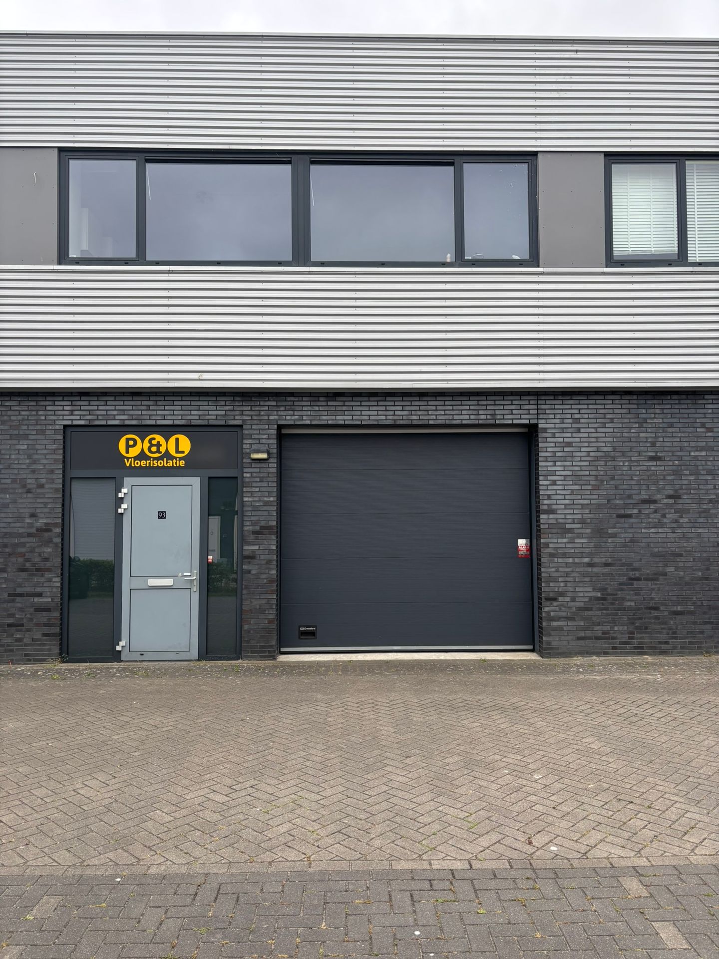Bekijk foto 2 van Laan van de Maagd 93