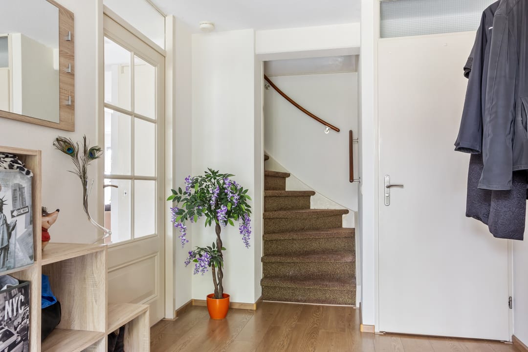 Foto 16 van Tintlaan 98