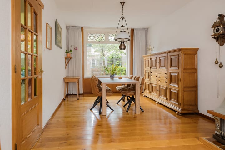 Foto 6 van Alexander Bellstraat 56