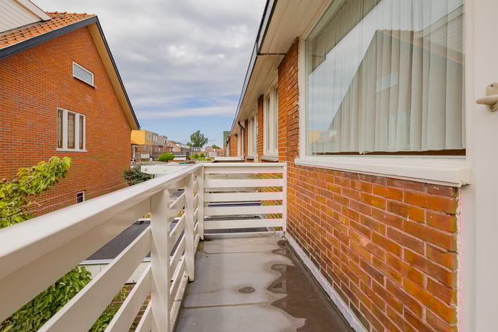 Foto 28 van Alexander Bellstraat 56