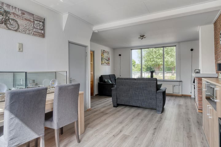 Photo 12 of Deensestraat 28