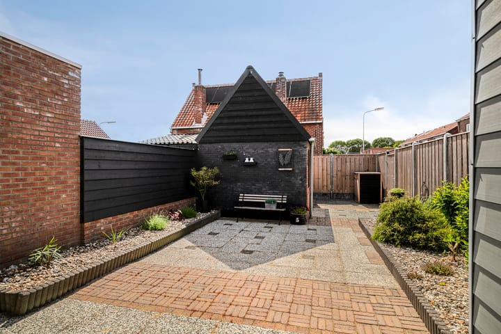 Photo 34 of Deensestraat 28