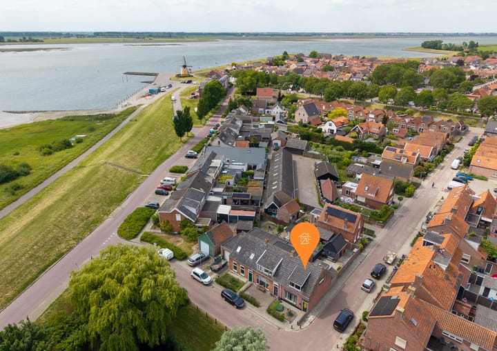 Photo 48 of Deensestraat 28