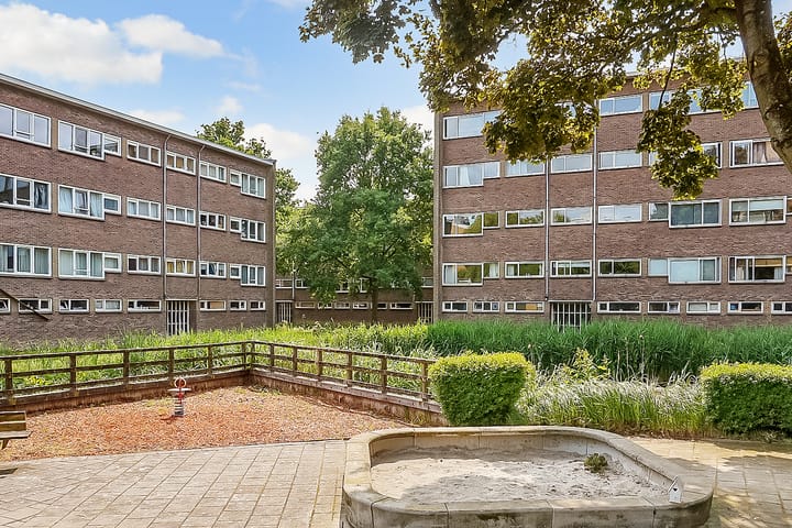 Foto 37 van Julianaplantsoen 145