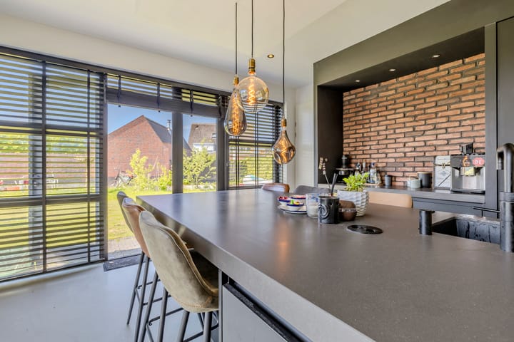 Foto 16 van Luchen 21-A