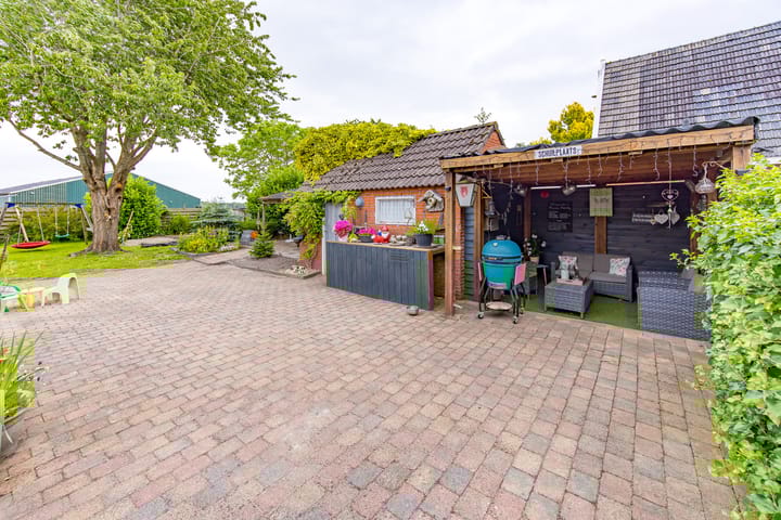 Photo 38 of Hunzelaan 8