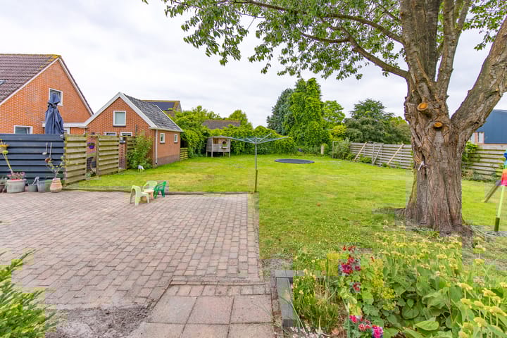 Photo 43 of Hunzelaan 8