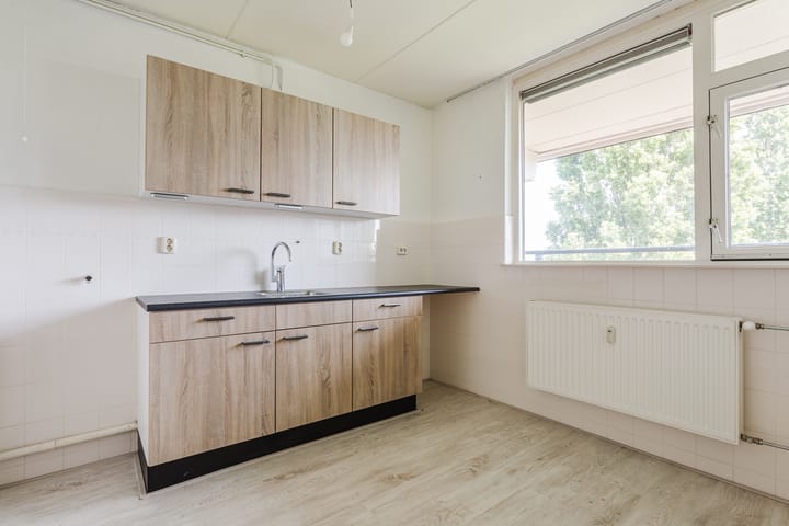 Foto 13 van Van Oldenbarneveltstraat 452