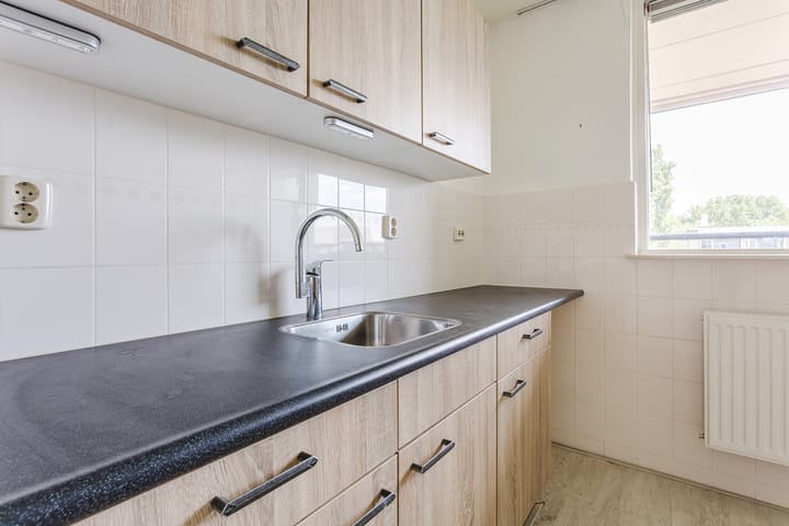 Foto 14 van Van Oldenbarneveltstraat 452