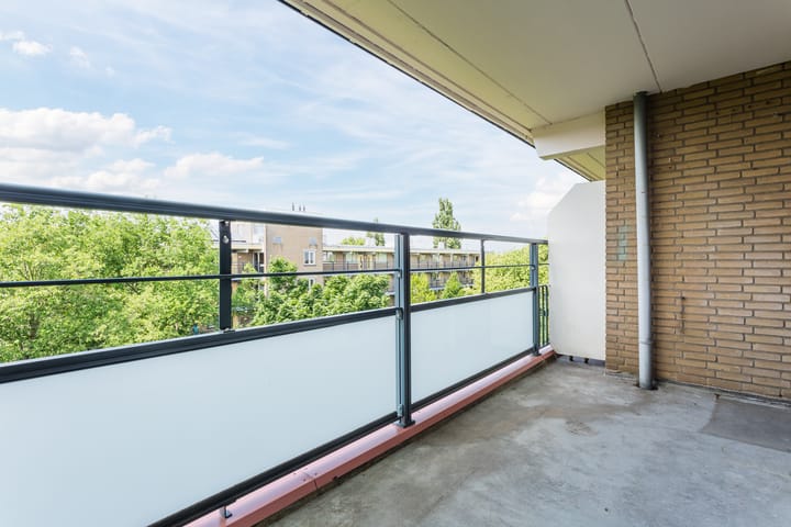 Foto 26 van Van Oldenbarneveltstraat 452