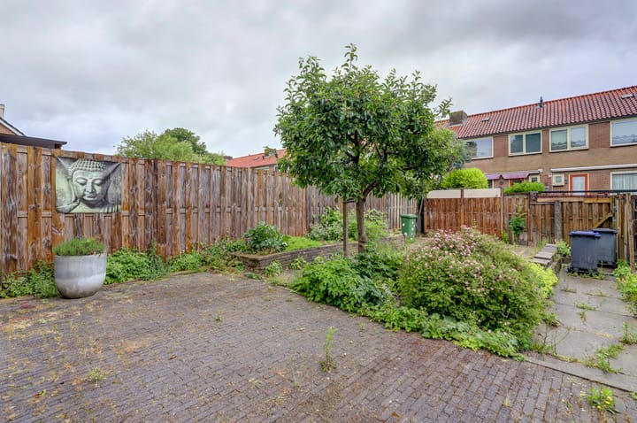 Photo 10 of Irenestraat 17