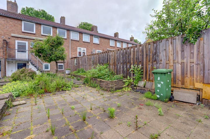 Photo 11 of Irenestraat 17