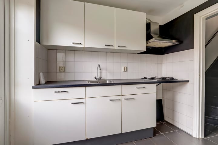 Photo 13 of Irenestraat 17