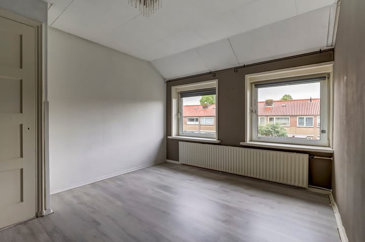 Photo 16 of Irenestraat 17