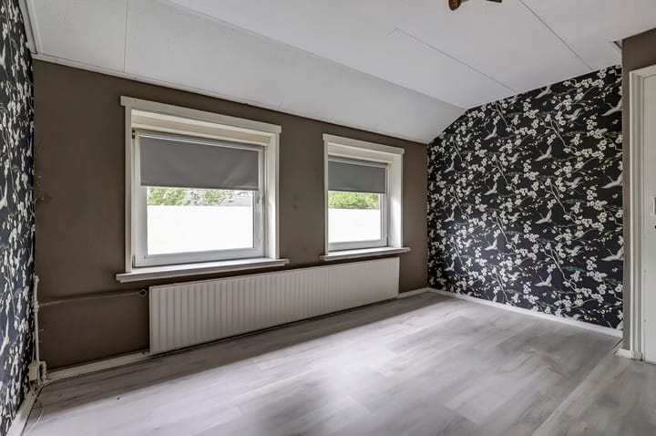 Photo 18 of Irenestraat 17