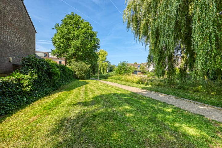 Foto 38 van Harry Mulischstraat 16