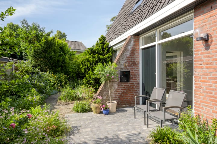 Foto 10 van Korte Voren 11