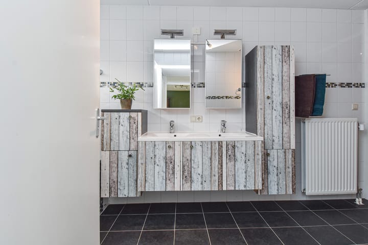 Foto 35 van Zomereik 48