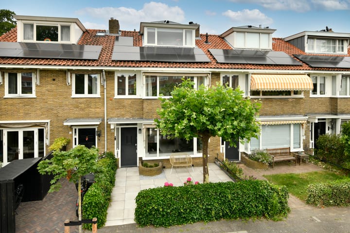 Foto 1 van Graaf Aelbrechtlaan 6