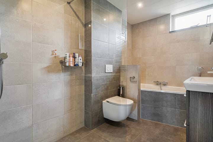 Photo 19 of Polbeek 14