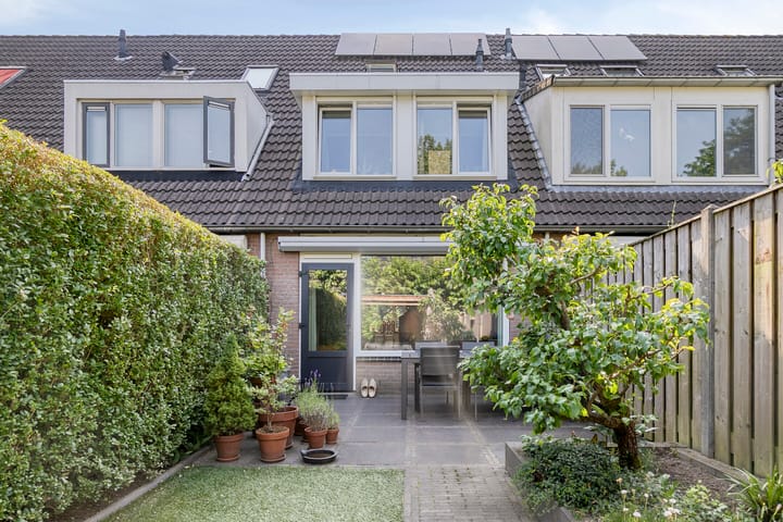 Foto 25 van Ruisdaelstraat 10