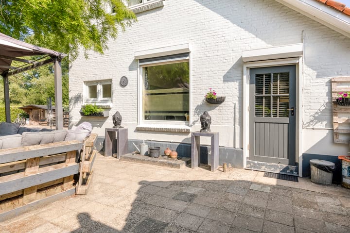 Photo 38 of Eindstraat 56