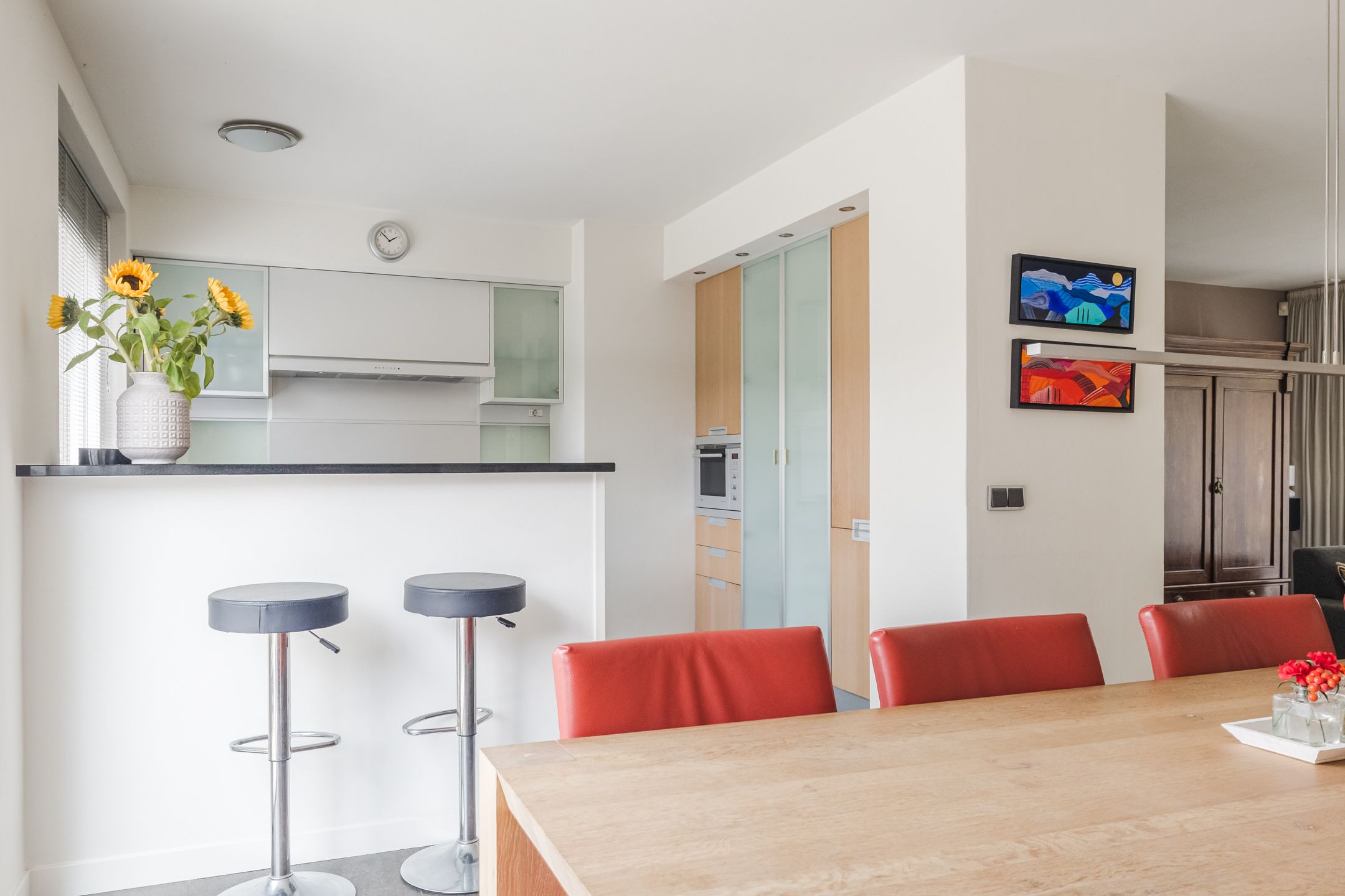 Foto 18 van van Limburg Stirumstraat 62