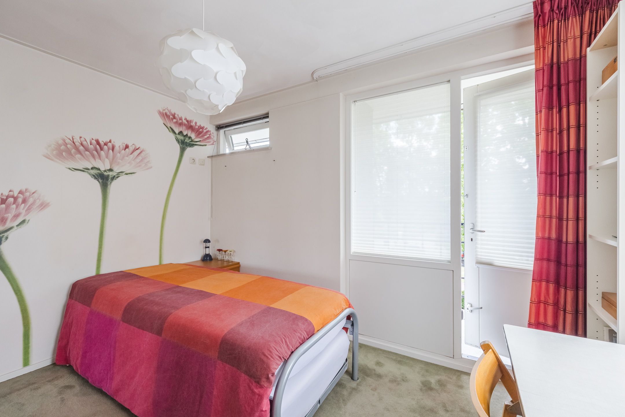 Foto 33 van van Limburg Stirumstraat 62