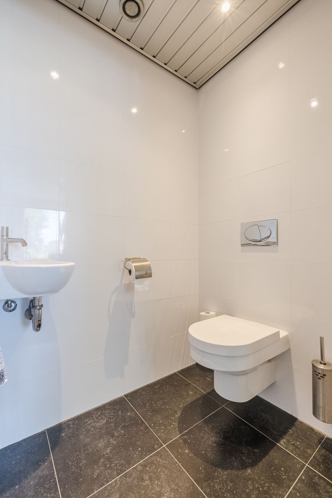 Foto 41 van van Limburg Stirumstraat 62