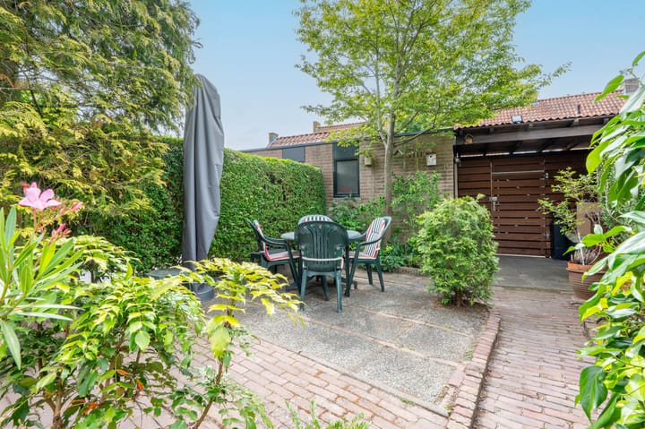 Foto 33 van Looijersdijk 51