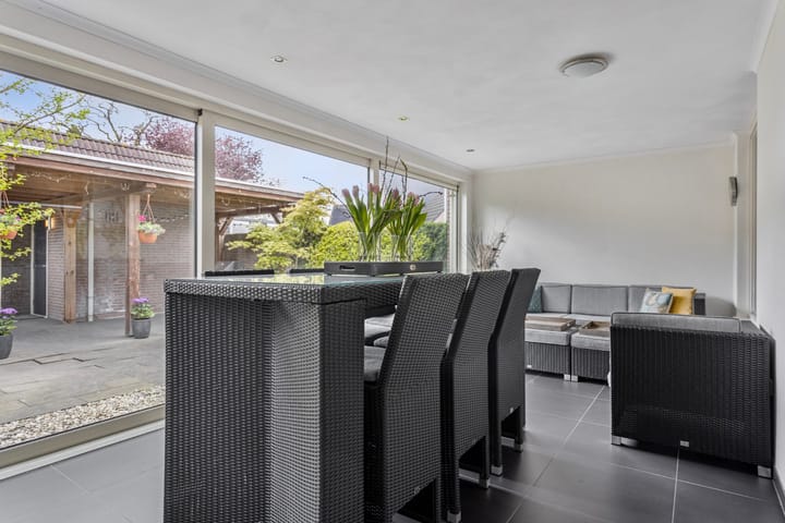 Foto 10 van Margrietstraat 38