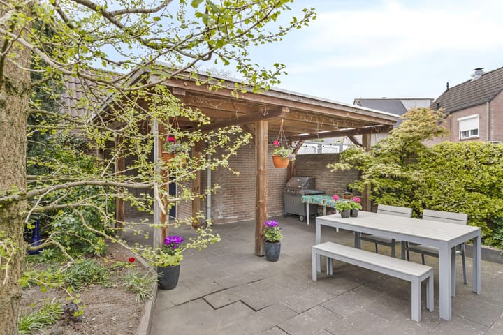 Foto 32 van Margrietstraat 38