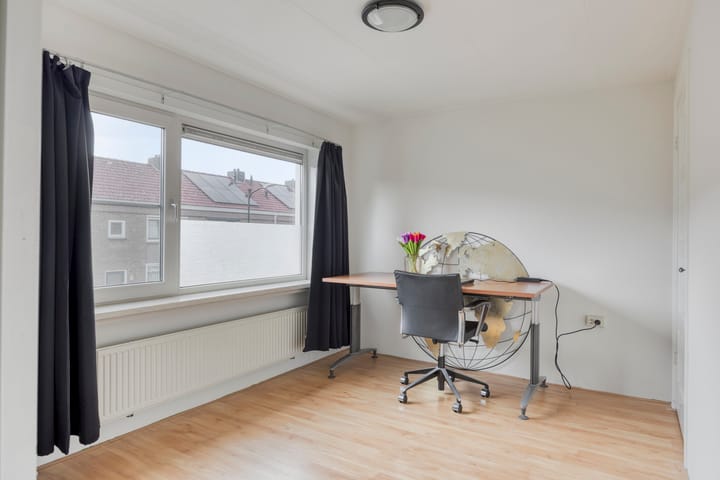 Foto 12 van Debussylaan 54