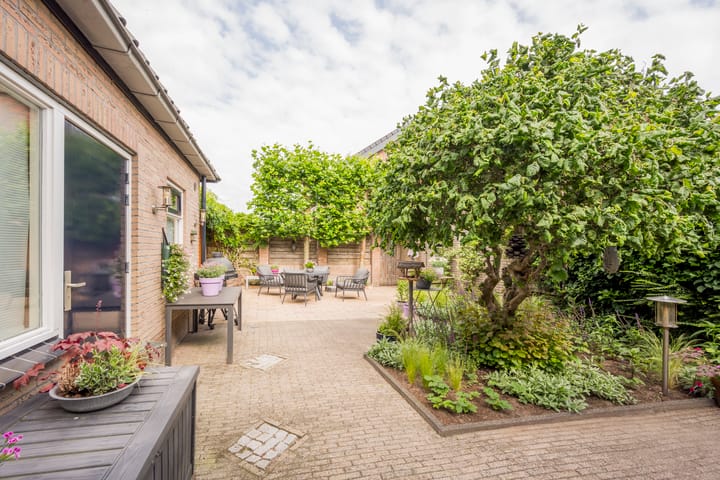 Foto 31 van Bernhardstraat 42