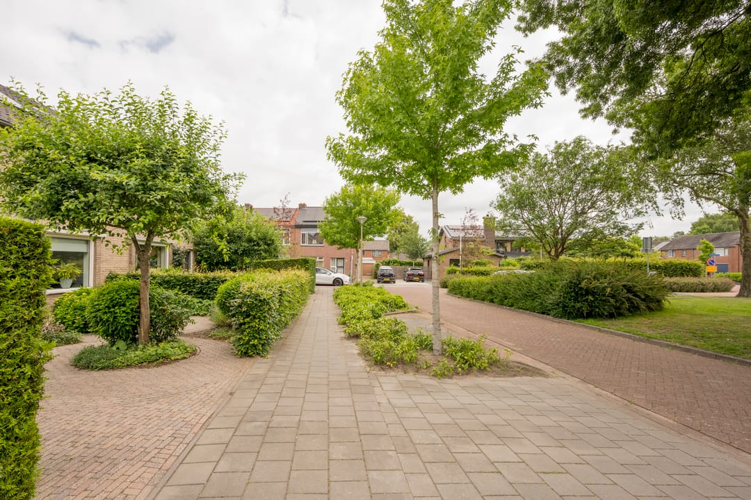 Foto 43 van Bernhardstraat 42