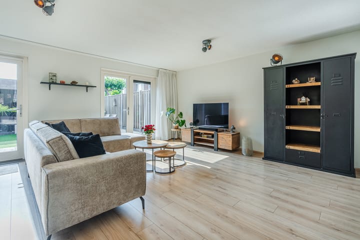 Photo 7 of Citroenvlinder 102