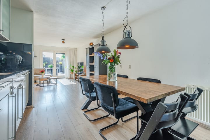 Photo 11 of Citroenvlinder 102