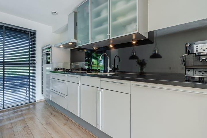 Photo 12 of Citroenvlinder 102