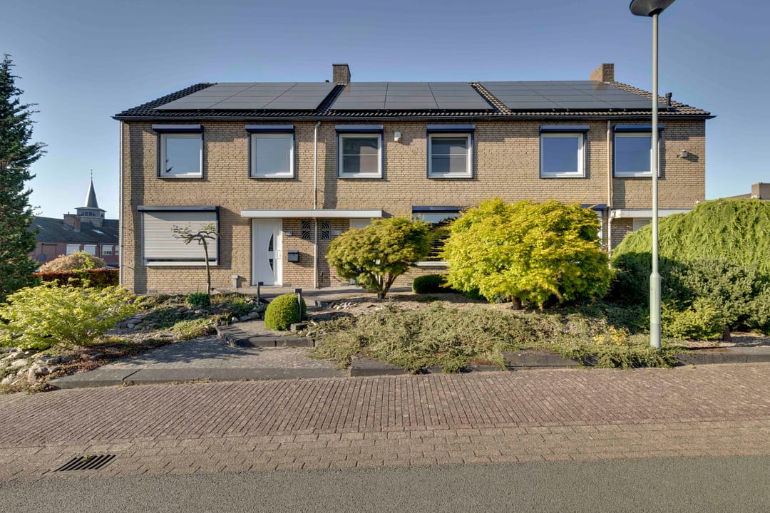 Foto 1 van Merelstraat 3