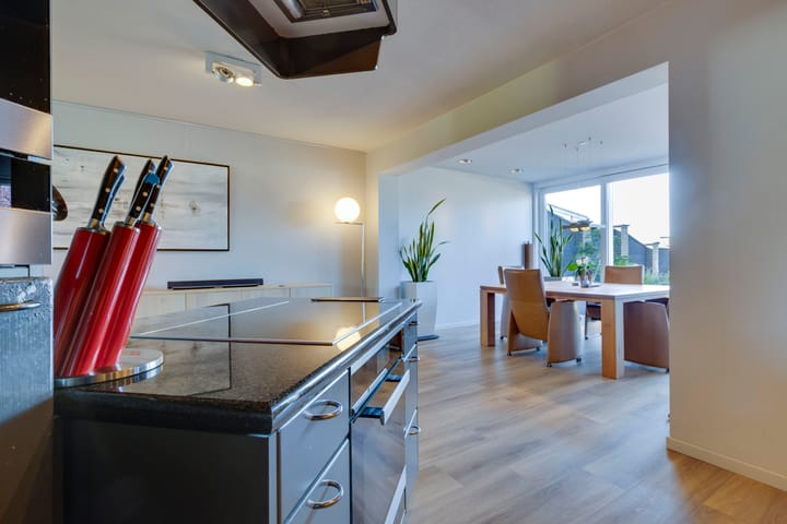 Photo 21 of Merelstraat 3