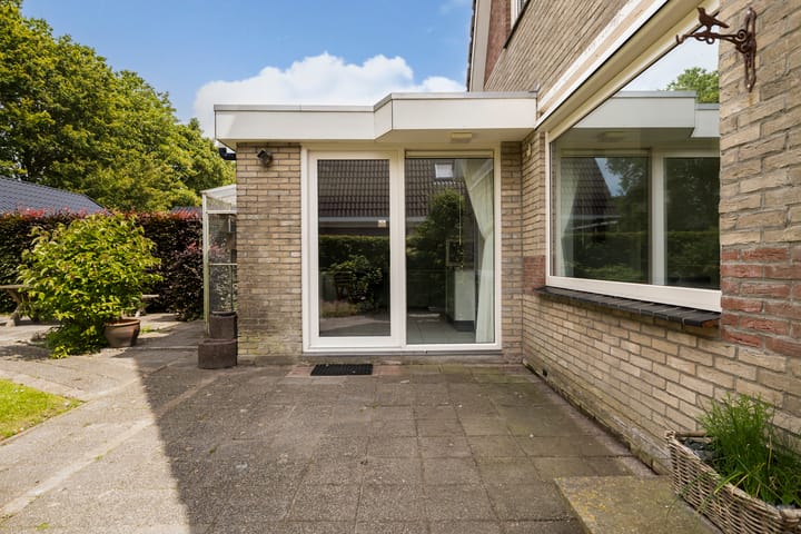 Photo 38 of Holwoartelstrjitte 10