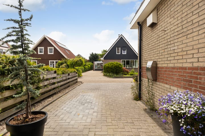 Photo 41 of Holwoartelstrjitte 10