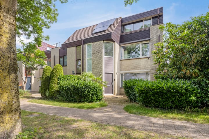 Foto 2 van Valkeniersborch 42