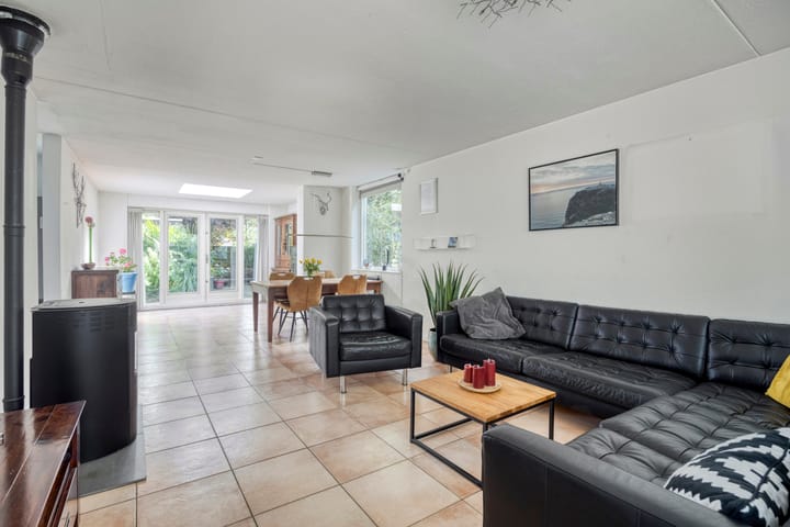 Foto 7 van Valkeniersborch 42