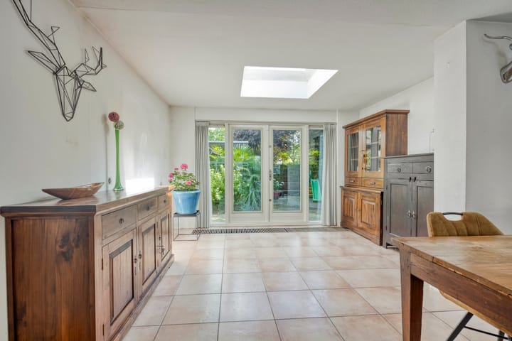 Foto 9 van Valkeniersborch 42