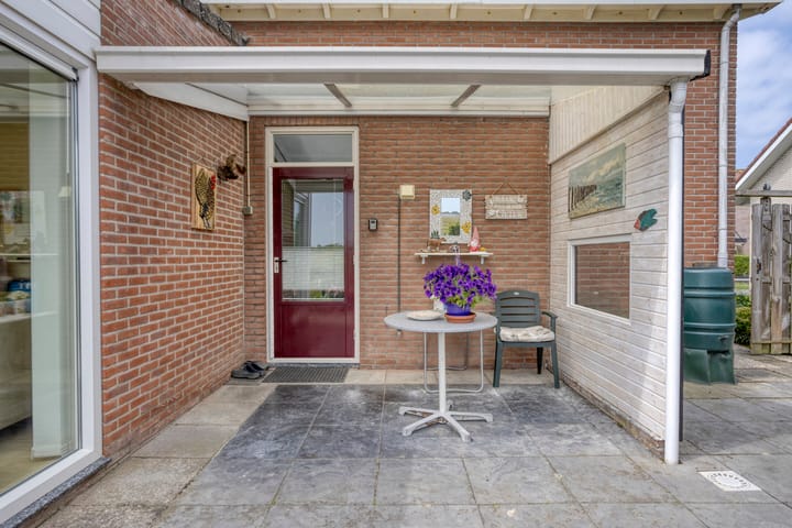 Photo 28 of Bisschopstraat 27