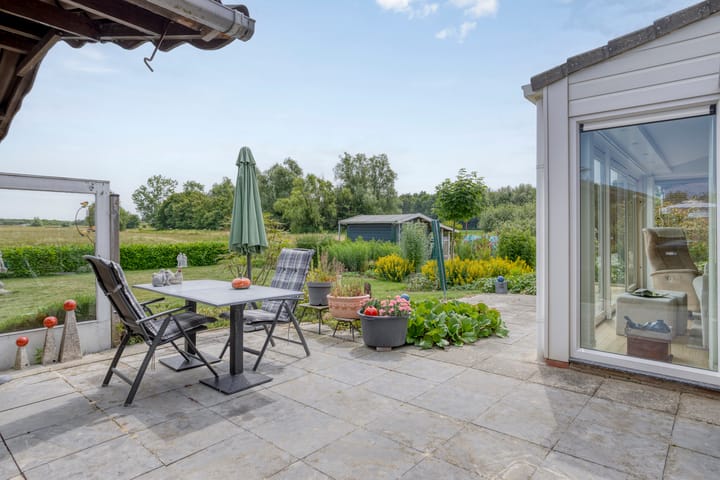 Photo 30 of Bisschopstraat 27