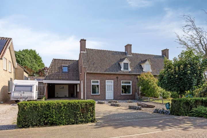 Foto 36 van Schoolstraat 16