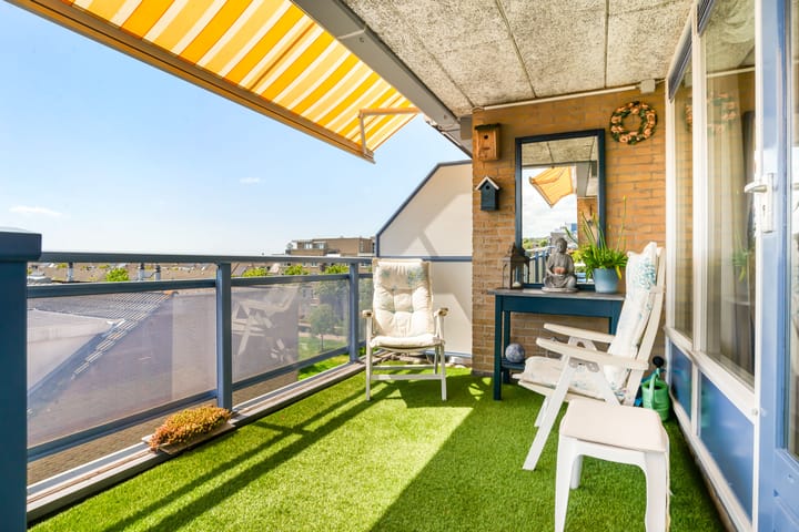 Foto 2 van Dotterbloem 6