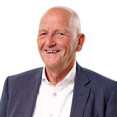 Ab van Esseveld - Office Manager